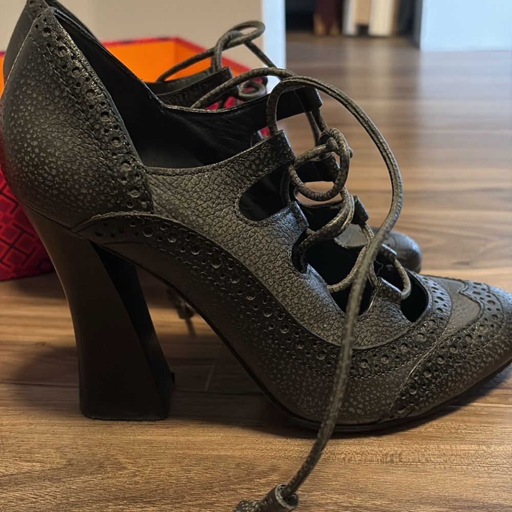 Tory Burch Astrid Oxford Laceup Pump Size: 7 | US 7 - Picture 6 of 6